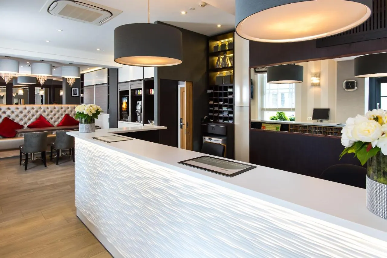 4 Best Western Hotels Close to National Gallery London