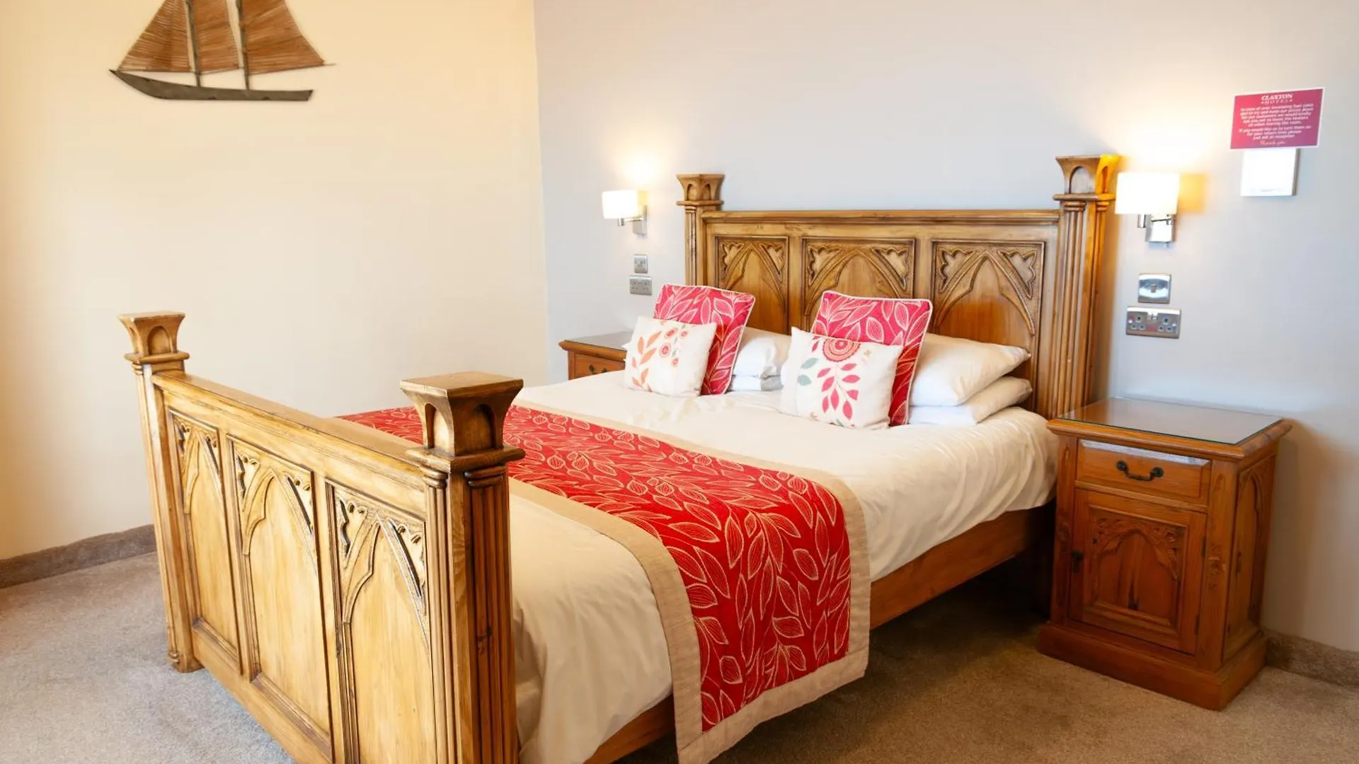 Staying Near Kirkleatham Museum: 4 Family Hotels Compared