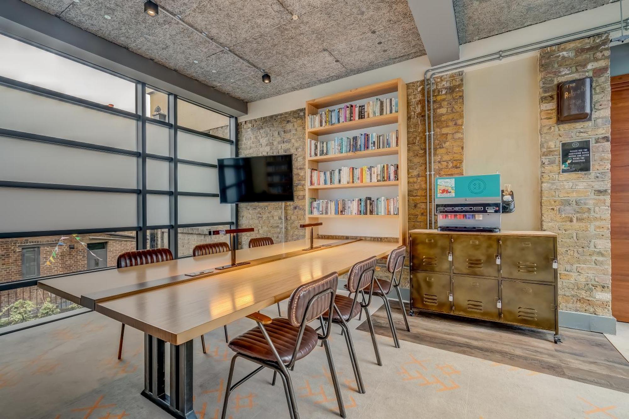 15 Smart 4-Star Hotels In Canary Wharf Worth Booking